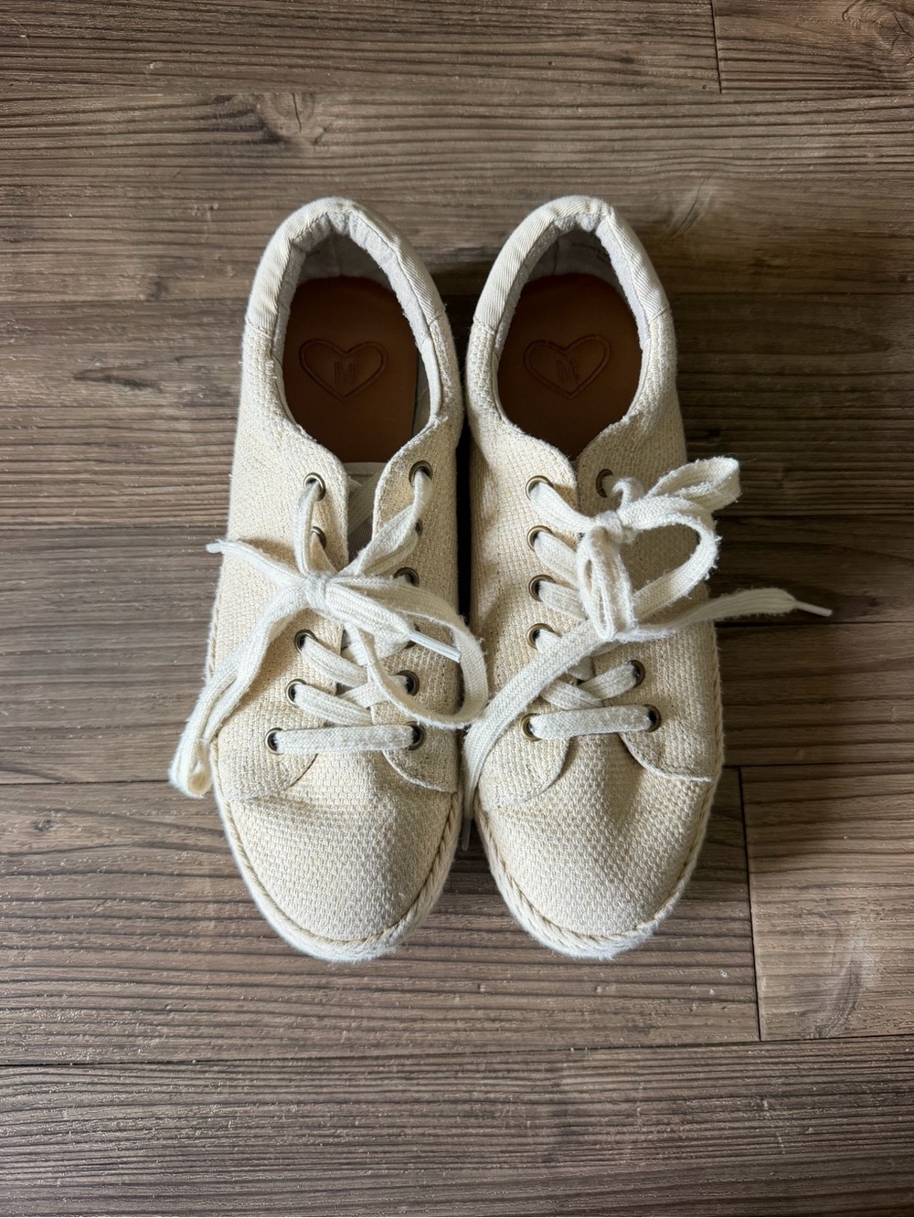Casual Women's Canvas Lace-Up Sneakers in Cream